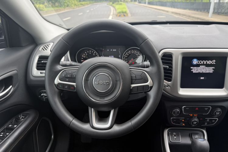 Used Jeep Compass 2019 220T Automatic Enjoyment Version Interior 6
