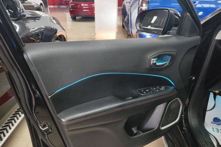 Used Jeep Compass 2019 220T Automatic Family Edition Interior 7