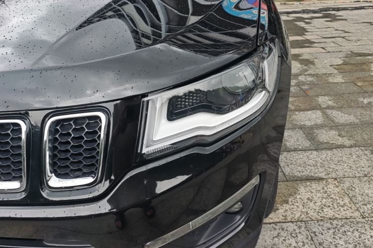 Used Jeep Compass 2019 220T Automatic Family Enjoyment Four-Wheel Drive Edition Left Front Headlight