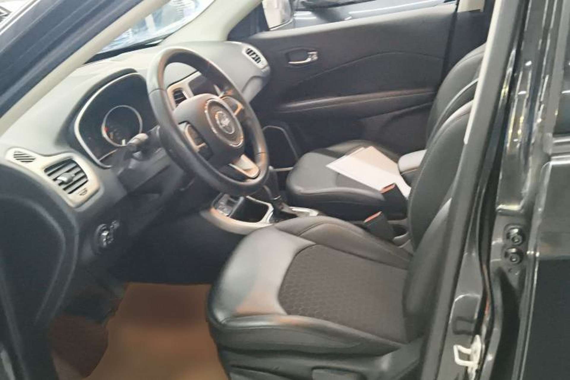 Used Jeep Compass 2019 220T Automatic Enjoyment Version Left Front Seat