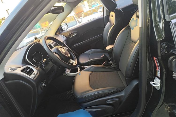 Used Jeep Compass 2019 220T Automatic Enjoyment Version Left Front Seat