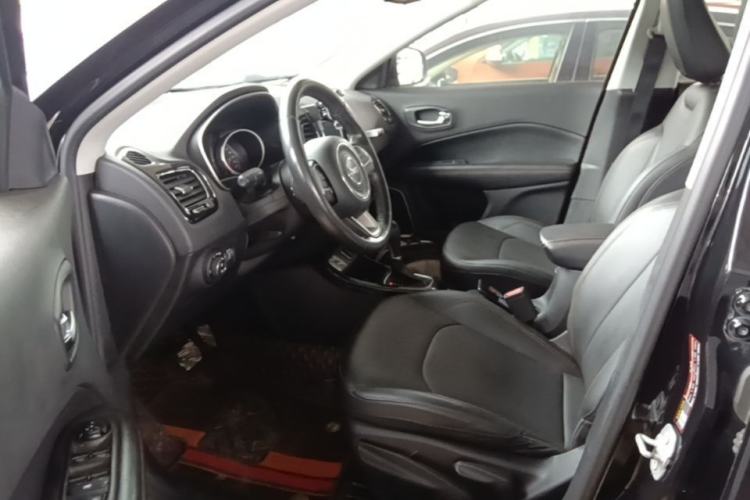 Used Jeep Compass 2019 220T Automatic Family Edition Left Front Seat