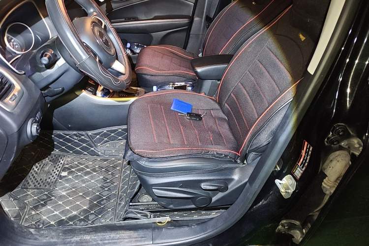 Used Jeep Compass 2019 200T Automatic Enjoyment - Connected Large Screen Version Left Front Seat