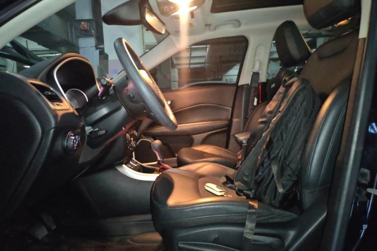 Used Jeep Compass 2019 220T Automatic Enjoyment Version Left Front Seat