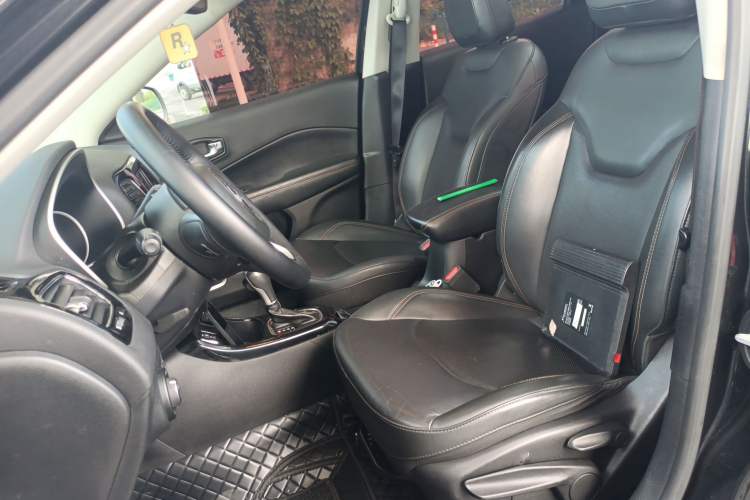 Used Jeep Compass 2019 220T Automatic Family Edition Left Front Seat
