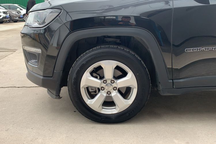 Used Jeep Compass 2019 220T Automatic Family Edition Left Front Wheel Hub