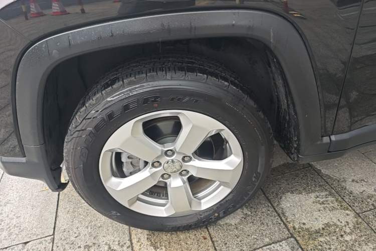 Used Jeep Compass 2019 220T Automatic Family Enjoyment Four-Wheel Drive Edition Left Front Wheel Hub
