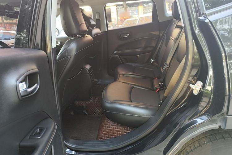 Used Jeep Compass 2019 220T Automatic Enjoyment Version Left Rear Seat