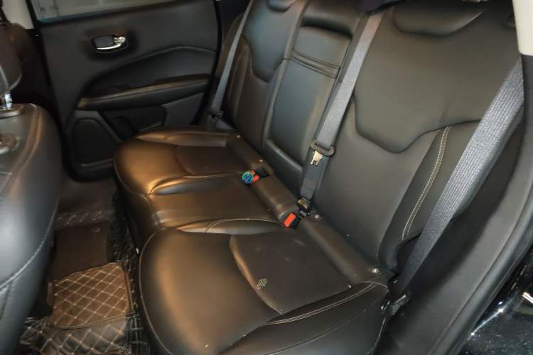 Used Jeep Compass 2019 200T Automatic Family Edition - Connected Large Screen Version Left Rear Seat