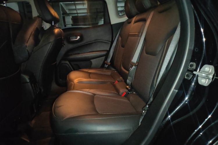 Used Jeep Compass 2019 220T Automatic Enjoyment Version Left Rear Seat