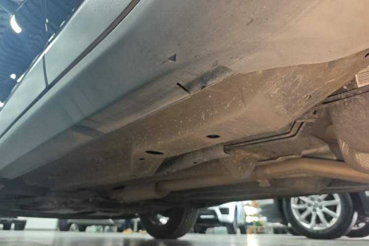 Used Jeep Compass 2019 220T Automatic Family Edition Left Side Sill