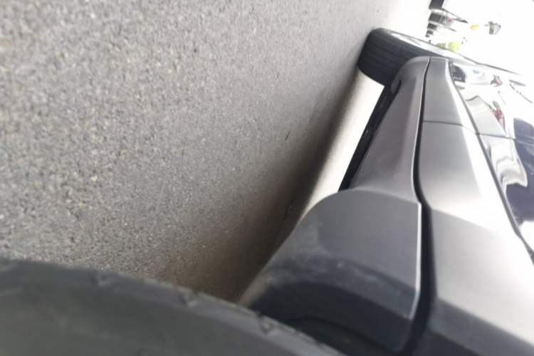 Used Jeep Compass 2019 200T Automatic Family Edition - Connected Large Screen Version Left Side Sill