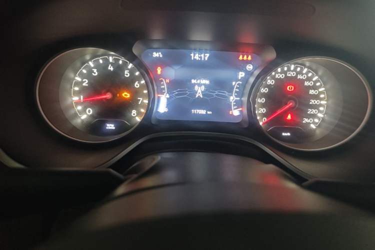 Used Jeep Compass 2019 220T Automatic Family Edition Odometer Close Up
