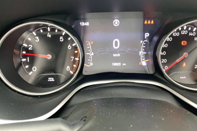Used Jeep Compass 2019 220T Automatic Family Edition Odometer Close Up