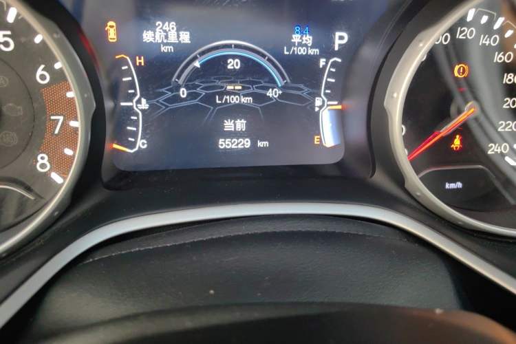 Used Jeep Compass 2019 220T Automatic Family Enjoyment Four-Wheel Drive Edition Odometer Close Up