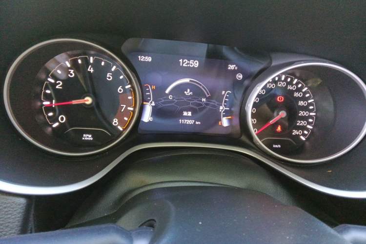 Used Jeep Compass 2019 200T Automatic Family Edition - Connected Large Screen Version Odometer Close Up