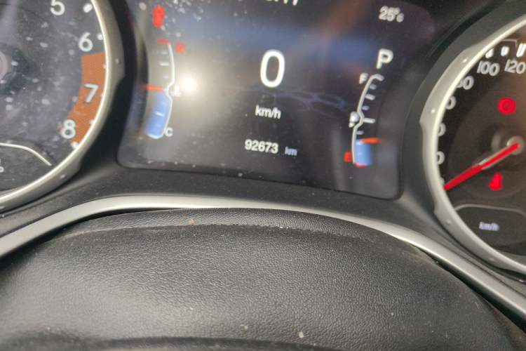 Used Jeep Compass 2019 200T Automatic Family Edition - Connected Large Screen Version Odometer Close Up