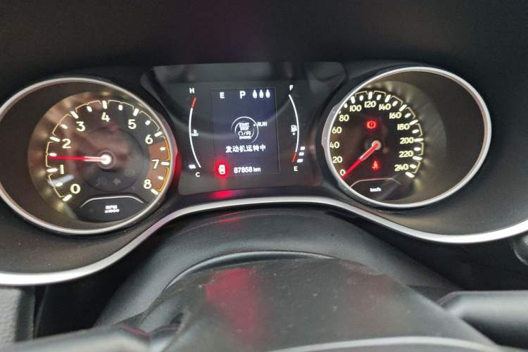 Used Jeep Compass 2019 220T Automatic Enjoyment Version Odometer Close Up