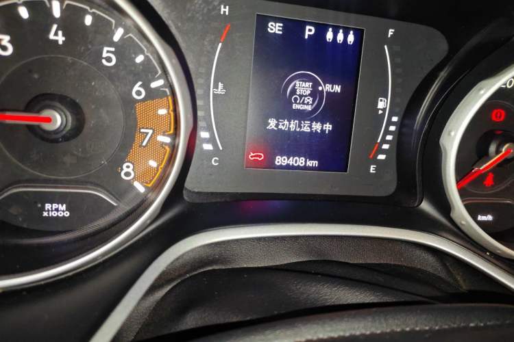 Used Jeep Compass 2019 220T Automatic Enjoyment Version Odometer Close Up