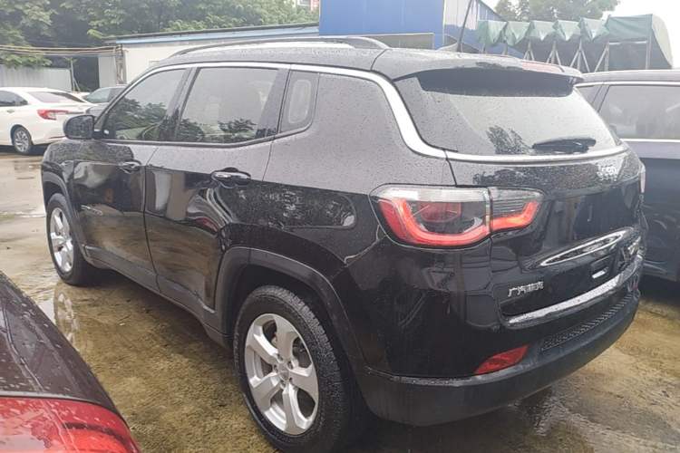 Used Jeep Compass 2019 220T Automatic Enjoyment Version Rear Left 45 Deg