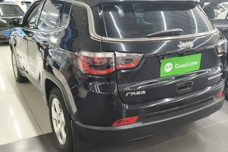 Used Jeep Compass 2019 220T Automatic Enjoyment Version Rear Left 45 Deg