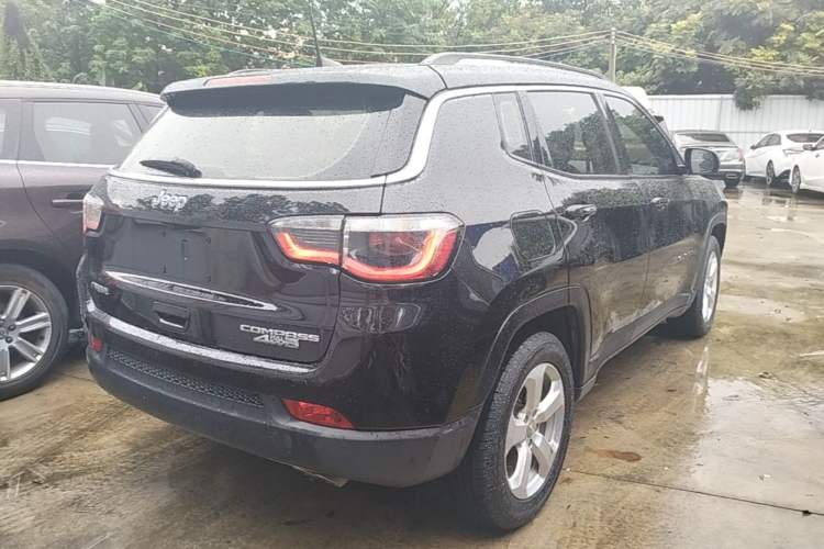 Used Jeep Compass 2019 220T Automatic Enjoyment Version Rear Right 45 Deg