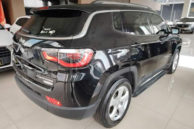 Used Jeep Compass 2019 200T Automatic Family Edition - Connected Large Screen Version Rear Right 45 Deg