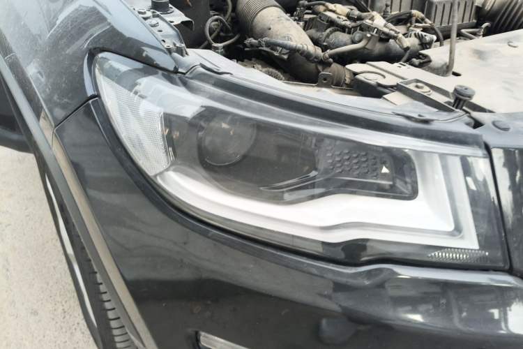 Used Jeep Compass 2019 220T Automatic Family Edition Right Front Headlight