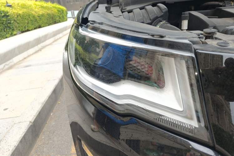 Used Jeep Compass 2019 200T Automatic Family Edition - Connected Large Screen Version Right Front Headlight