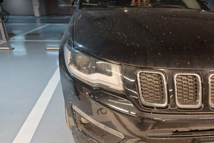 Used Jeep Compass 2019 200T Automatic Family Edition - Connected Large Screen Version Right Front Headlight