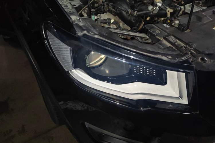 Used Jeep Compass 2019 220T Automatic Enjoyment Version Right Front Headlight