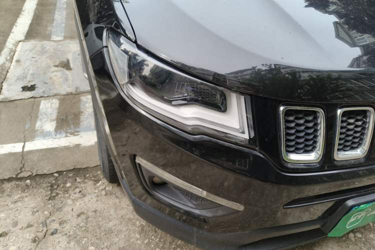 Used Jeep Compass 2019 220T Automatic Enjoyment Version Right Front Headlight
