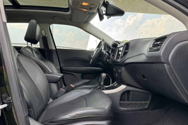 Used Jeep Compass 2019 200T Automatic Family Edition - Connected Large Screen Version Right Front Seat