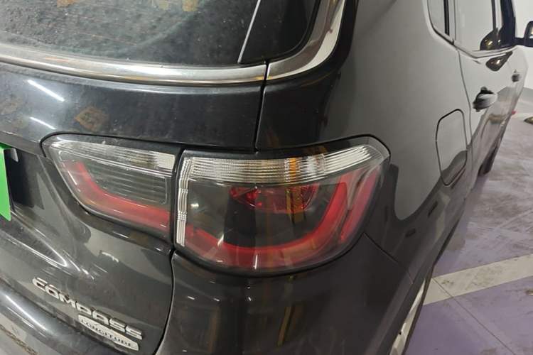 Used Jeep Compass 2019 200T Automatic Family Edition - Connected Large Screen Version Right Rear Taillight