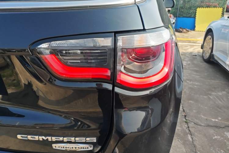 Used Jeep Compass 2019 200T Automatic Prestige Edition Right Rear Taillight