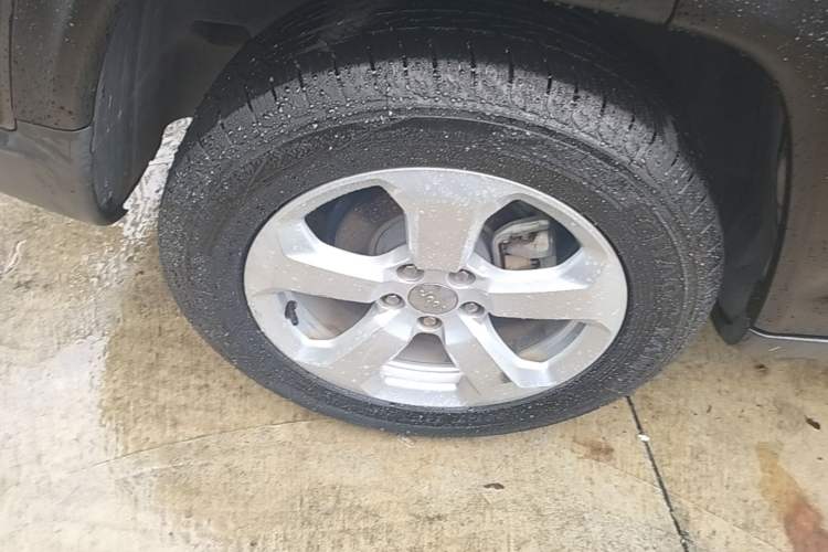 Used Jeep Compass 2019 220T Automatic Enjoyment Version Right Rear Wheel Hub