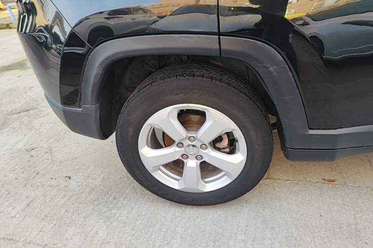Used Jeep Compass 2019 220T Automatic Enjoyment Version Right Rear Wheel Hub