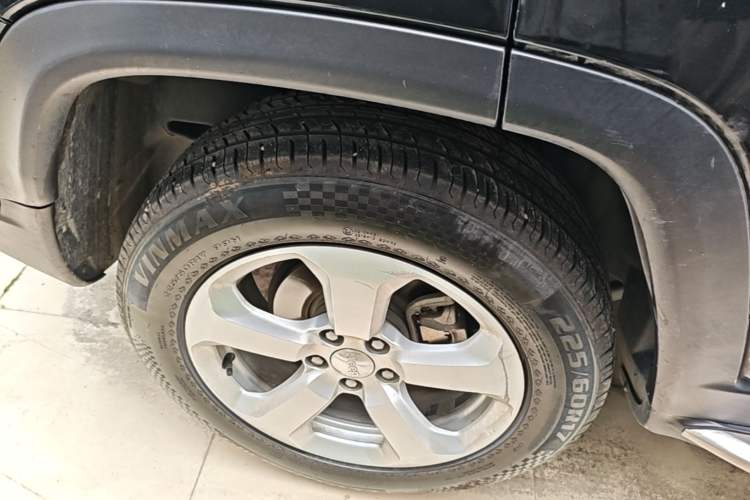 Used Jeep Compass 2019 220T Automatic Family Edition Right Rear Wheel Hub