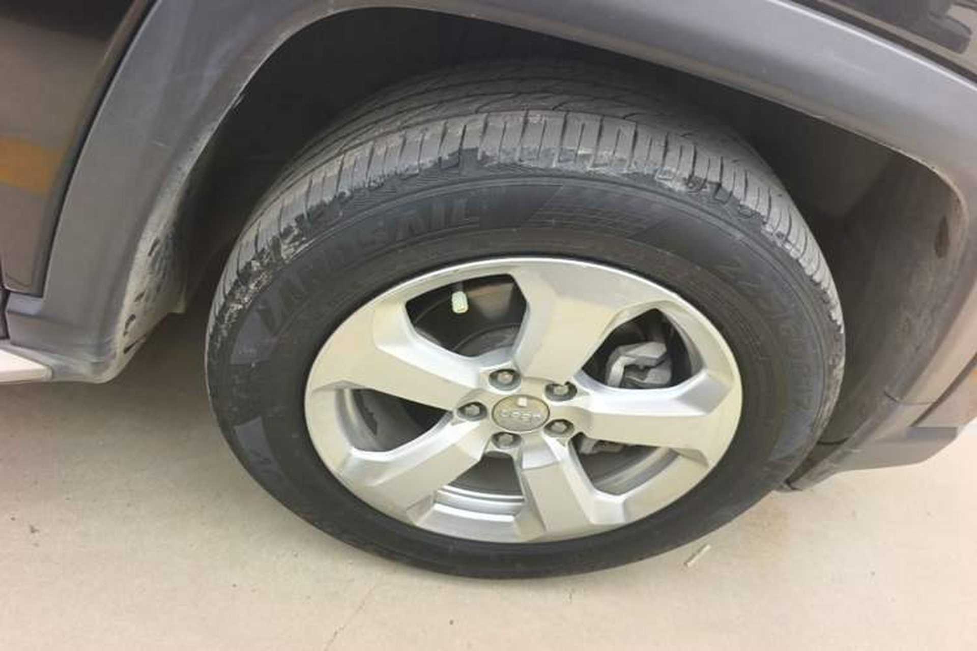 Used Jeep Compass 2019 200T Automatic Family Edition - Connected Large Screen Version Right Rear Wheel Hub