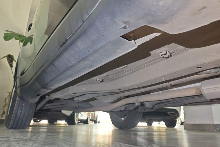 Used Jeep Compass 2019 220T Automatic Family Edition Right Side Sill