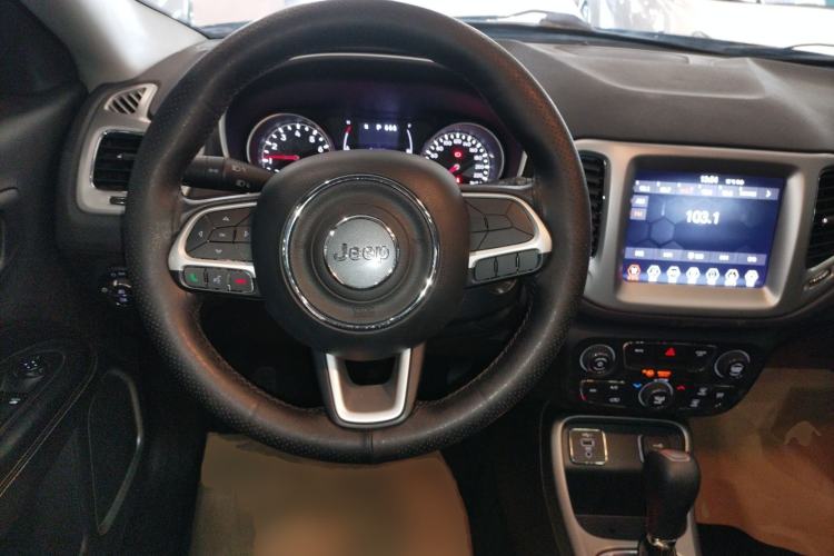 Used Jeep Compass 2019 220T Automatic Enjoyment Version Steering Wheel