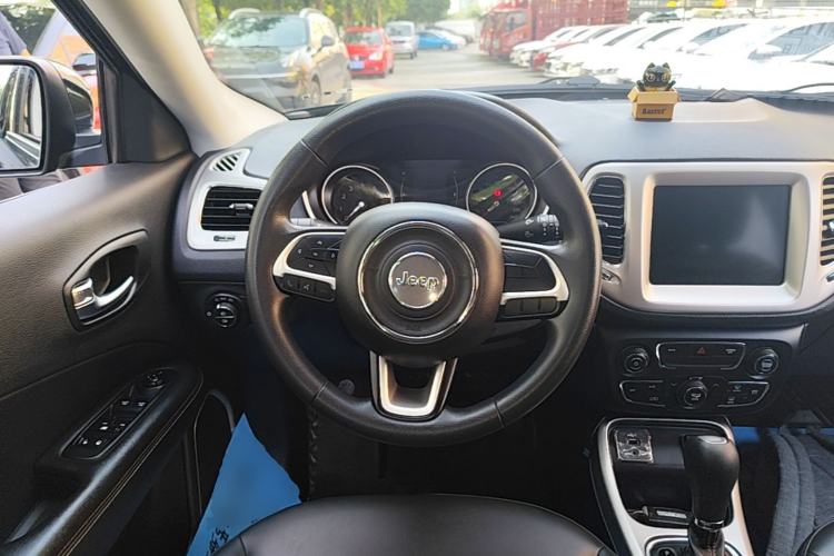Used Jeep Compass 2019 220T Automatic Enjoyment Version Steering Wheel
