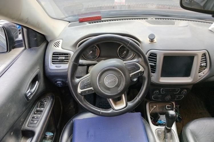 Used Jeep Compass 2019 200T Automatic Family Edition - Connected Large Screen Version Steering Wheel