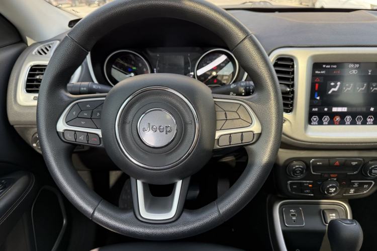 Used Jeep Compass 2019 220T Automatic Enjoyment Version Steering Wheel