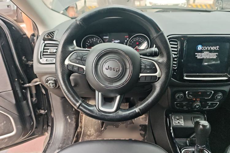 Used Jeep Compass 2019 220T Automatic Enjoyment Version Steering Wheel