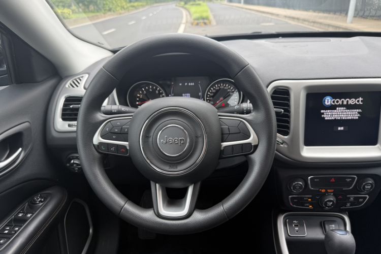 Used Jeep Compass 2019 220T Automatic Enjoyment Version Steering Wheel