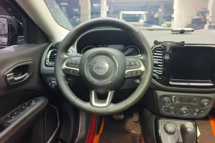 Used Jeep Compass 2019 220T Automatic Family Enjoyment Four-Wheel Drive Edition Steering Wheel