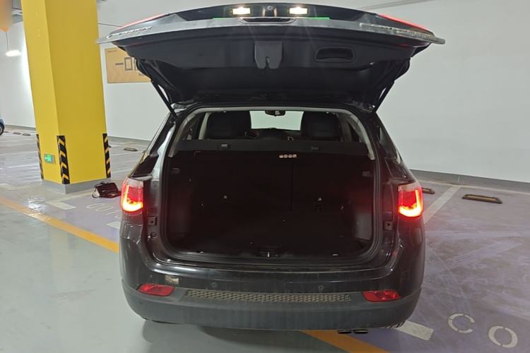 Used Jeep Compass 2019 200T Automatic Family Edition - Connected Large Screen Version Trunk