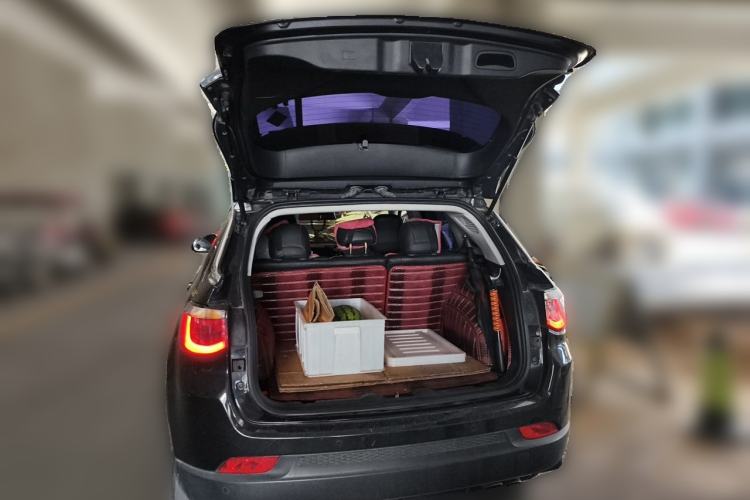 Used Jeep Compass 2019 220T Automatic Family Edition Trunk