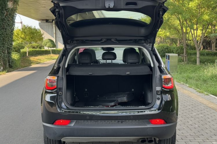 Used Jeep Compass 2019 200T Automatic Family Edition - Connected Large Screen Version Trunk